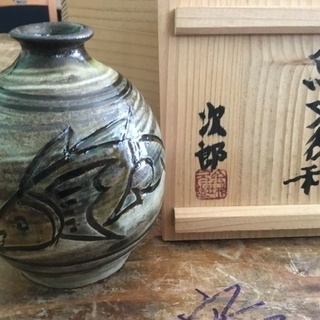 値下げ❗️ 人間国宝　金城次郎　徳利　笑う魚文　酒器　やちむん 壺屋焼き　物故