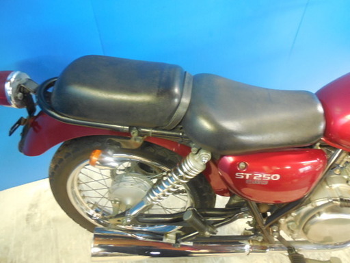 SUZUKI ST250E 銀 格安配送キャンペーン 期間限定 諸経費０円 始動確認済み 自賠責加入で乗れます 即納車有り 激安 横浜 都筑 宮前 SUZUKI ST250-E 赤/銀 激安配送キャンペーン 諸経費無し 消費者還元店 点検