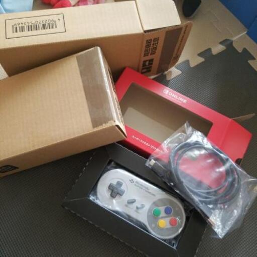 スーパーファミコン Nintendo Switch Online』専用のコントローラーです。コントローラー2セット