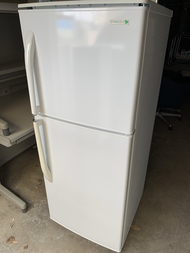 ヤマダ電機　１９３L  ２０１４年　２ドア冷蔵庫