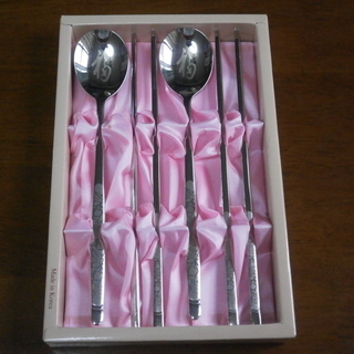 箸とスプーンのペアセット　韓国式　(新品・保管品)