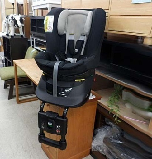チャイルドシート 新生児～4歳頃 エールべべ クルットNTアドバンス チャコールブラック ALB8601 回転式 AILBEBE カーメイト 2016年製 ベビーシート 車用 360度回転 ペイペイ対応 札幌市西区西野