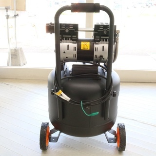 アストロプロダクツ 縦型サイレント エアコンプレッサー 38L AP040962 
