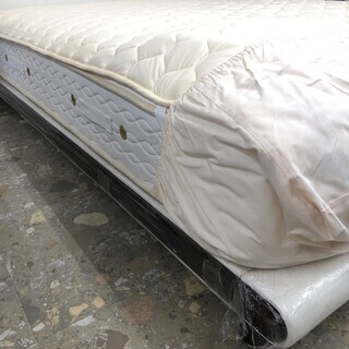 シモンズ ダブルベッド マットレス付き 