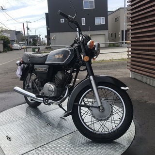 札幌は東区から　YAMAHA　YB125　角タンク　後期型？