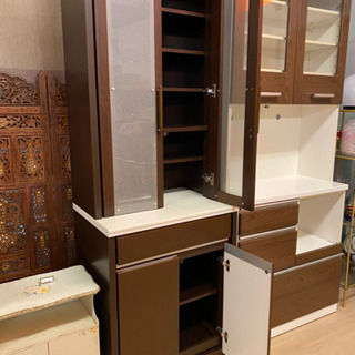 ✨インテリアハウス✨省スペースで使いやすい❗️食器棚、収納棚🔶良品🔶🚚無料配送🚚