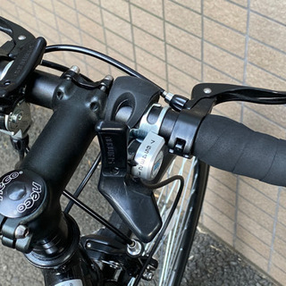 ほぼ新車です⭐︎ロードバイク　乗り心地抜群、安心補助ブレーキ付き