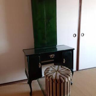 全国配送可能。アンティーク ドレッサー 三面鏡 猫足