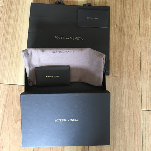 ボッテガヴェネタの長財布