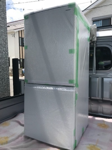 取引中2017年製シャープ冷凍冷蔵庫137L。千葉県内配送無料。設置無料。