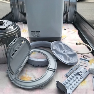 取引中高年式2018年製シャープ洗濯乾燥機容量5.5キロ美品。千葉県内配送無料。設置無料。