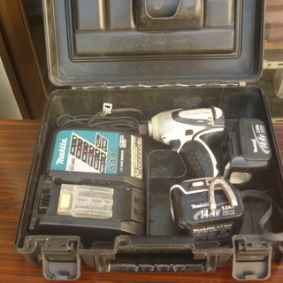 目玉商品【中古ランクB】makita 14.4V充電式インパクトドライバ 3Ah(2-52)