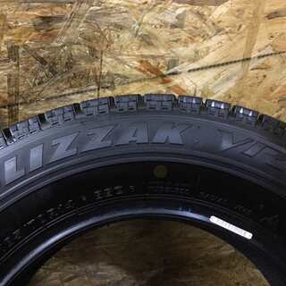 BS BLIZZAK VRX 185/70R14 14インチ スタッドレス 4本 2019年製 バリ溝 ノート カローラフィールダー等 (VTA176) クレジットカード QR決済可能 BS BLIZZAK VRX 185/70R14 14インチ スタッドレス 4本 2019年製 バリ溝