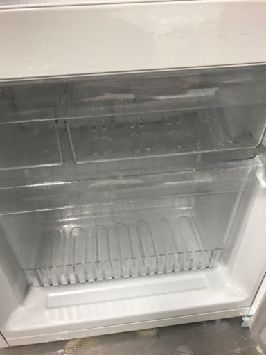 定価4.5万82%OFF【美品】ユーイング　冷凍冷蔵庫　2017年製