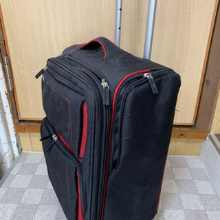 【値下げ500円】キャリーバッグ、スーツケース、トランクケース（...