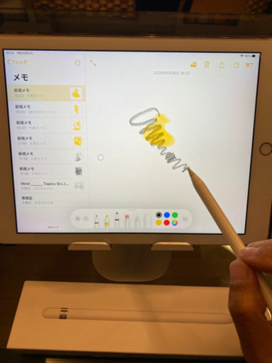 iPad 第6世代 セルラーモデル SIMロックフリー Apple Pencil ワークスタンド セット