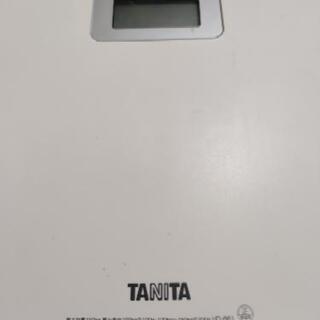 2016年製タニタ体重計