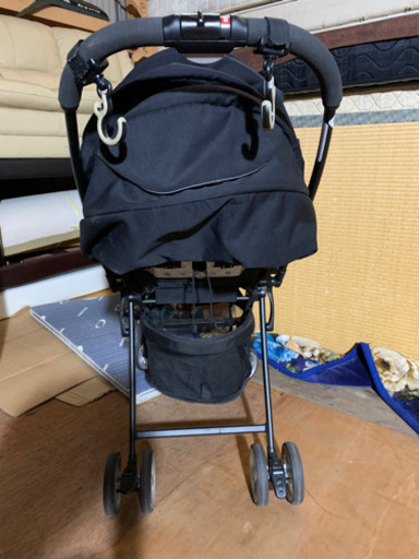 アップリカのベビーカーを格安で！