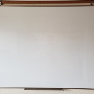 壁掛け ホワイトボード 1200 × 900