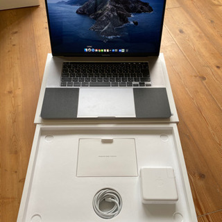MacBook Pro 16インチ　ケアプラス付　三年保証