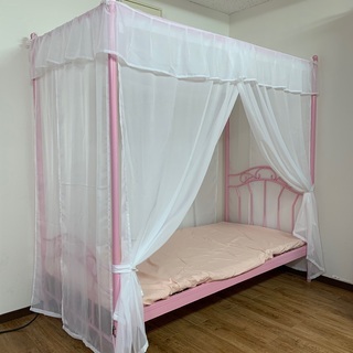 かわいい☆ピンク色の天蓋付シングルベッド