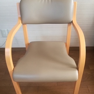 椅子　肘付きダイニングチェア（幅528×奥行585×高さ790（...
