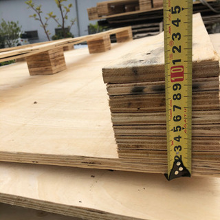 『大阪府泉南郡岬町』木製パレット1.68メートル×1.1メートル