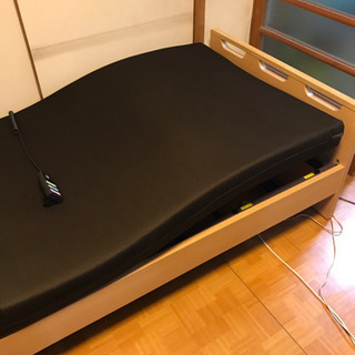 6月5日更新】電動リクライニングベッド 新品同様 保証2026年12月迄