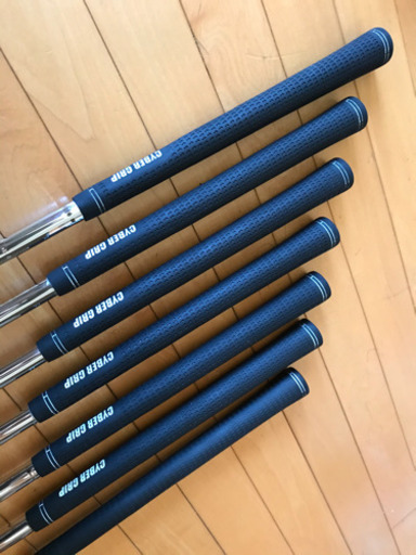 タイトリスト初代AP2フォージッドアイアン4〜pw7本セット グリップ9本付