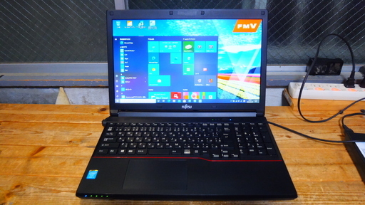 富士通　LIFEBOOK A574HX