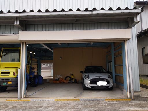 福光行政センター徒歩3分 2台分 貸し車庫 電動リモコンシャッター リモコン 幅4 5m 奥行5m Longsalad 福光のその他の不動産 住宅情報 無料掲載の掲示板 ジモティー