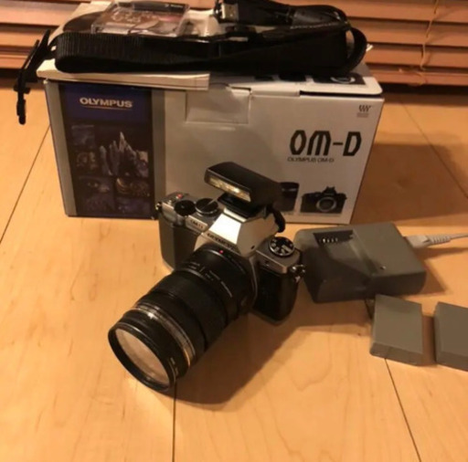オリンパス カメラ OM-D E-M5レンズセット