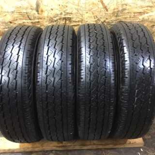 ブリヂストンV600 195/80R15 ハイエース　キャラバンなどに　バリ溝！ BRIDGESTONE 【当日出荷可】＜2025年製＞ V600 195/80R15 107