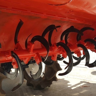 鹿児島発　クボタ　15馬力　ディーゼルエンジントラクター　B52 　約188時間　モンローオート　タイヤ前輪新品交換済み 鹿児島発 クボタ 15馬力 ディーゼルエンジントラクター B52 約188時間