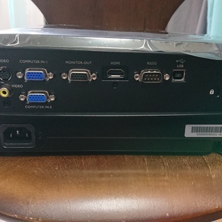 プロジェクター　BenQ　MS521