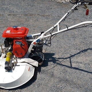 鹿児島発　クボタ（斎藤農機）4サイクルガソリンエンジンロータリモア　SGC-701（あぜ、平面刈り）