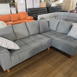 新品コーナーソファー！グレー！クッション8個付き！通常ネット価格89800円ヲ39800円で販売します！限定3セット限り！