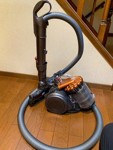 ダイソン サイクロン掃除機 Dyson Dc22付属品多数 電池交換済み ゆうすけ 練馬高野台の生活家電の中古あげます 譲ります ジモティーで不用品の処分