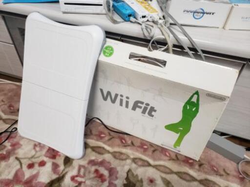 他サイトで売れました！任天堂Wii本体・Wii Fit・その他付属品