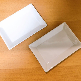 小皿❤️白2枚❤️長方形❤️デザートや焼き魚、卵焼きなど❤️