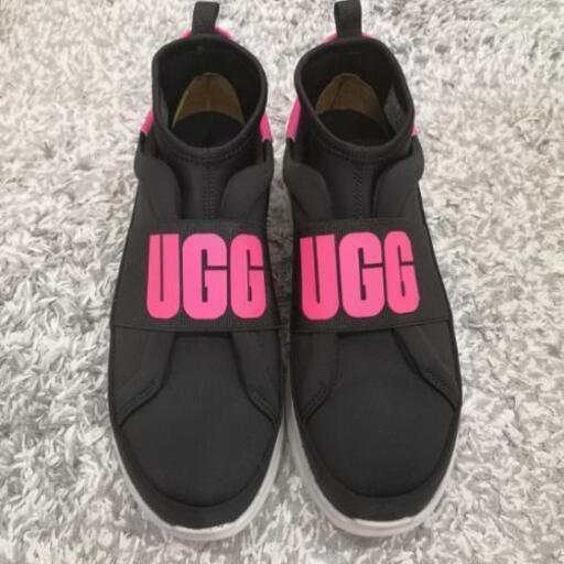 UGG スニーカー