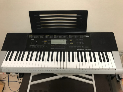 取引中【中古】カシオ 電子ピアノ キーボード 61標準鍵 ベーシックキーボード CTK-4400