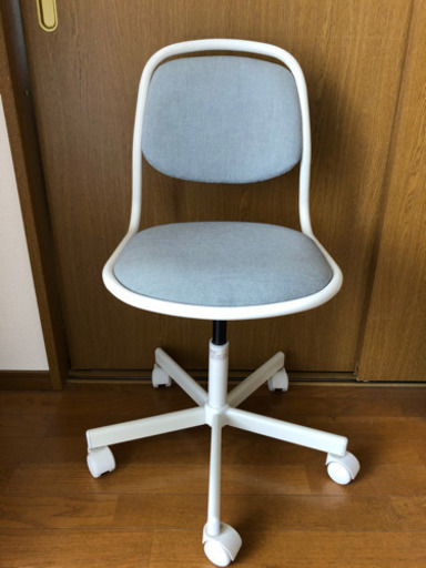 決まりました Ikea 子供用デスクチェア ニトリのデスクライト ぽへりん 六本松の椅子 チェア の中古あげます 譲ります ジモティーで不用品の処分 決まりました Ikea 子供用デスクチェア ニトリのデスクライト ぽへりん 六本松の椅子 チェア の中古あげます 譲ります ジモティーで不用品の処分