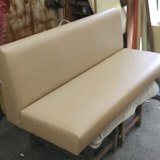 椅子・ソファの張替や修理・新規製作行います