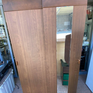 タンス　送料込み 全段鍵付きチェスト 縦型 【直送可能】の商品ページ｜卸・仕入れサイト