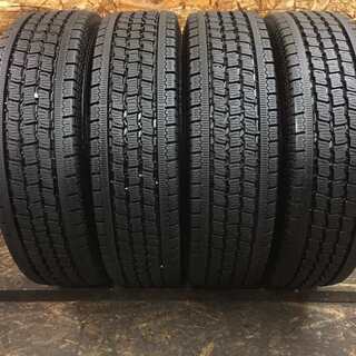 ハイエース スタッドレスタイヤ 195 80R15 107/105L LT (引取方法相談可)