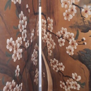 豪華本気の金屏風★中古としてご理解頂ける方★天王寺区の桃谷駅より徒歩5分