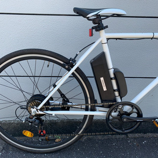 メーカー試作品　電動アシストスポーツバイク　定価十万超　大容量バッテリー　白　未使用保管品 デリバリー　Uber メーカー試作品 電動アシストスポーツバイク 定価十万超 大容量