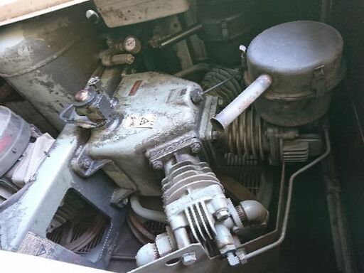 20年ほど前の業務用パッケージベビコン10馬力 (コンプレッサー)