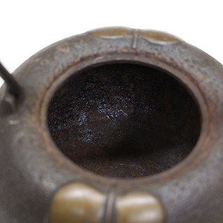 南部 三厳堂 柿の葉紋 鉄瓶 釜師名人造 ？ 硬鉄 ？ 砂鉄